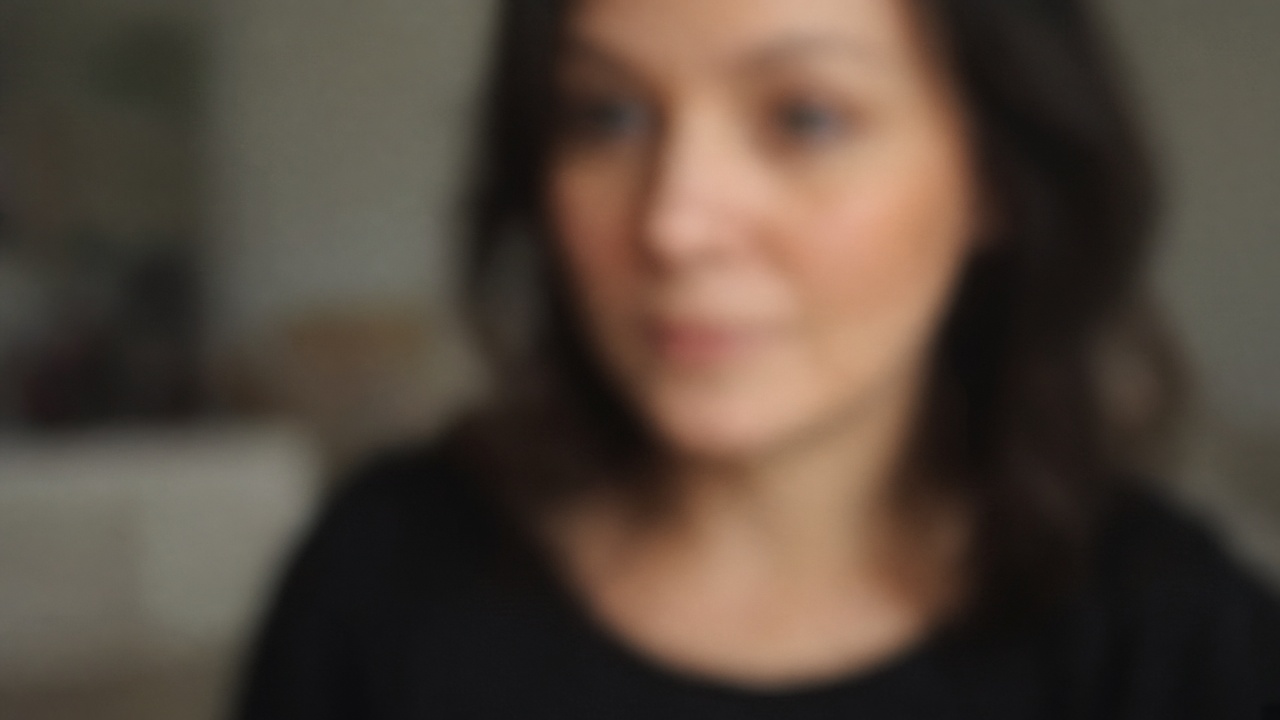 Blurry out-of-focus thumbnail